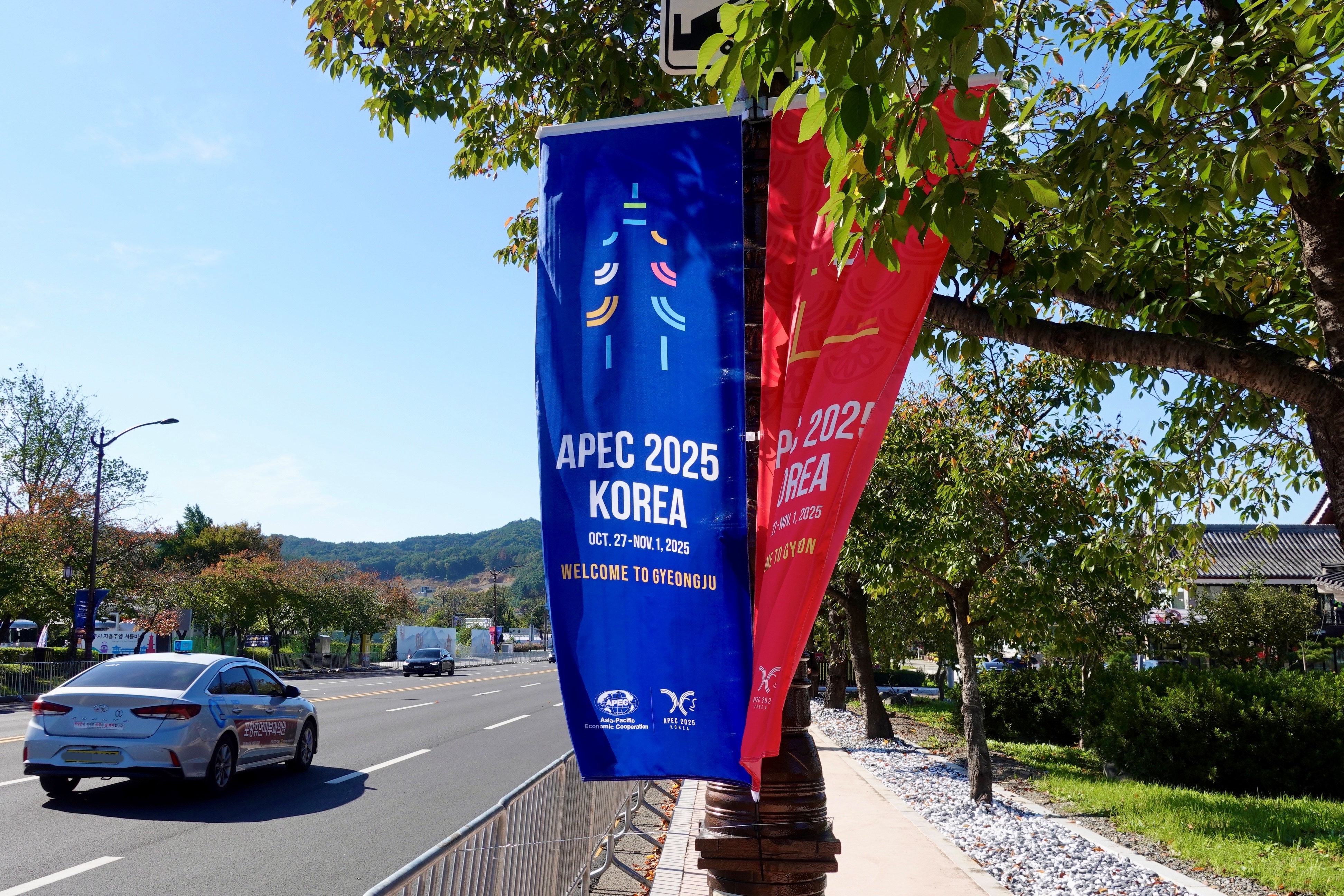 Default Title Text Default Alt text